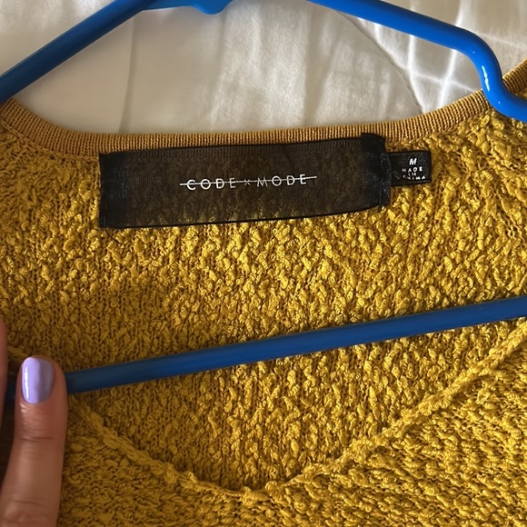 Yellow knit sweater - Picture 3 of 3